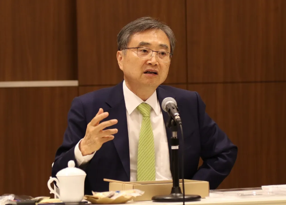 配资坊 数百名韩国人在美被捕，韩外长发声